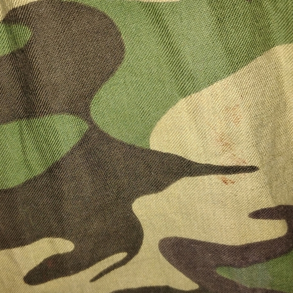 TWO CAMOUFLAGE HUNTERS' JUMPSUITS - Picture 3 of 14